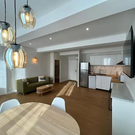2 Bedroom With Ac Apartment *