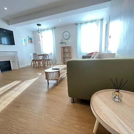 2 Bedroom With Ac *